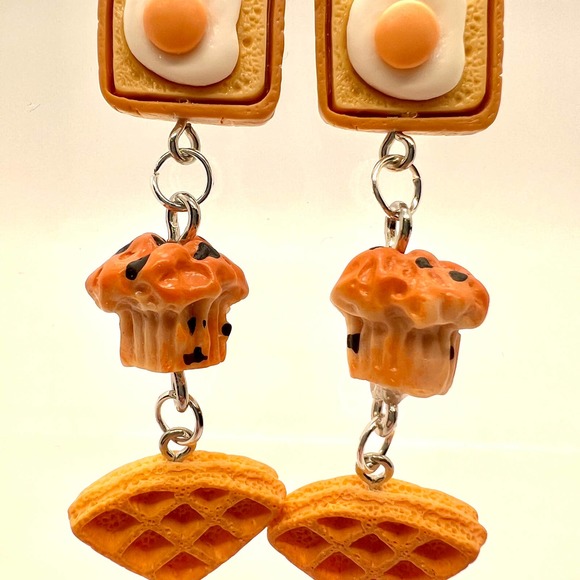 Breakfast Chain Earrings - Food Earrings - Eggs, Toast, Muffin, Waffle Earrings - Picture 7 of 11